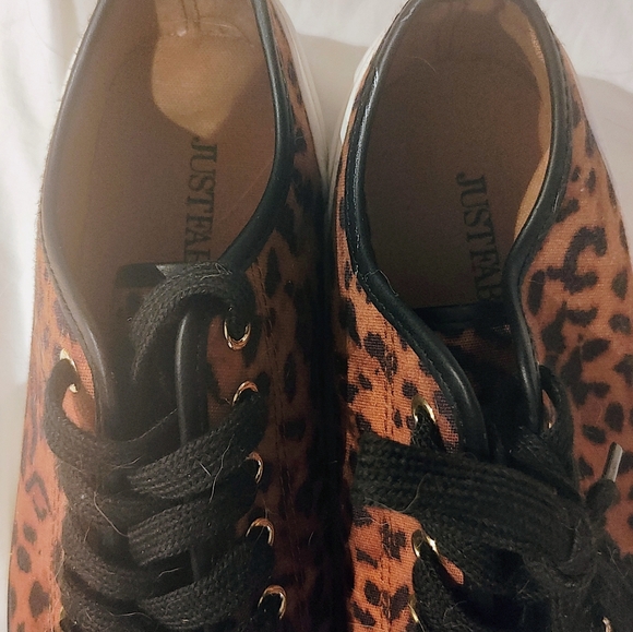 JustFab Leopard Print Sneakers – Stylish and Comfortable-Size 8.5! - Picture 2 of 7